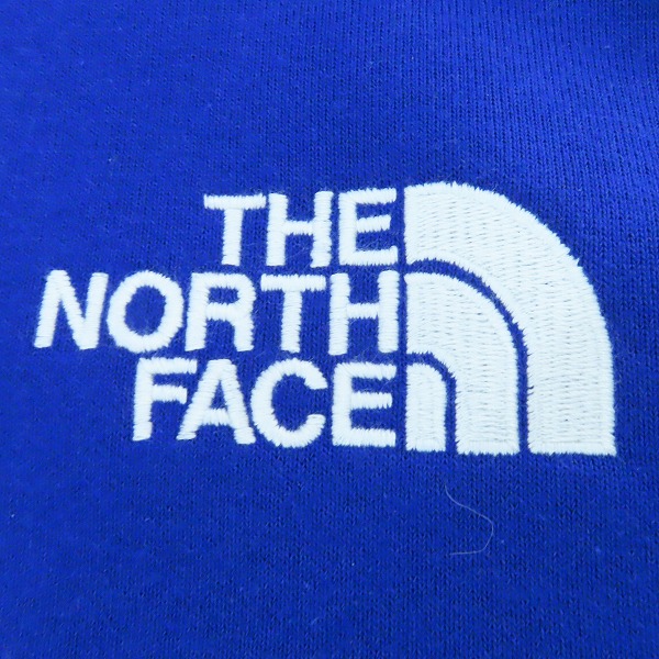 実際に弊社で買取させて頂いた【未使用】THE NORTH FACE × KAWS/ノースフェイス×カウズ プルオーバーパーカー NF0A7WLIVA6/XLの画像 6枚目