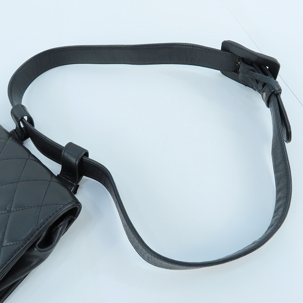 実際に弊社で買取させて頂いたCHANEL/シャネル ココマーク ラムスキン マトラッセ ウエストバッグの画像 4枚目