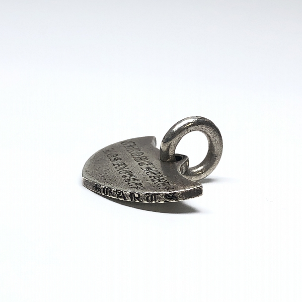 実際に弊社で買取させて頂いたCHROME HEARTS/クロムハーツ Los Angeles シールド ペンダント ネックレス キーリング  非純正ボールチェーン付の画像 3枚目