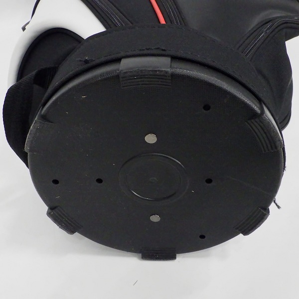 実際に弊社で買取させて頂いたTaylormadeｘMercedes-Benz/テーラーメイドｘメルセデス・ベンツ 5分割キャディバッグ ブラックｘホワイトｘレッドの画像 7枚目