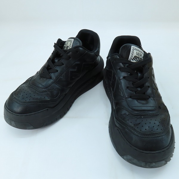 実際に弊社で買取させて頂いたVERSACE/ヴェルサーチ グレカ オディセア ローカットスニーカー/41