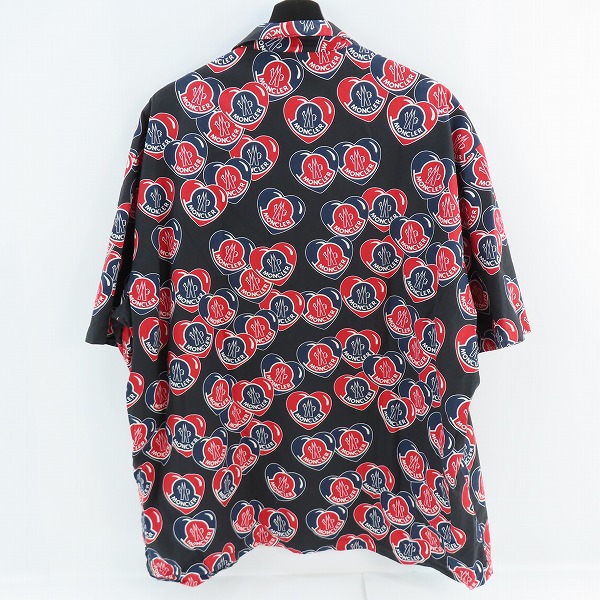 実際に弊社で買取させて頂いた【JPタグ】MONCLER/モンクレール 総柄 半袖ボタンシャツ I20912F00006 XLの画像 1枚目
