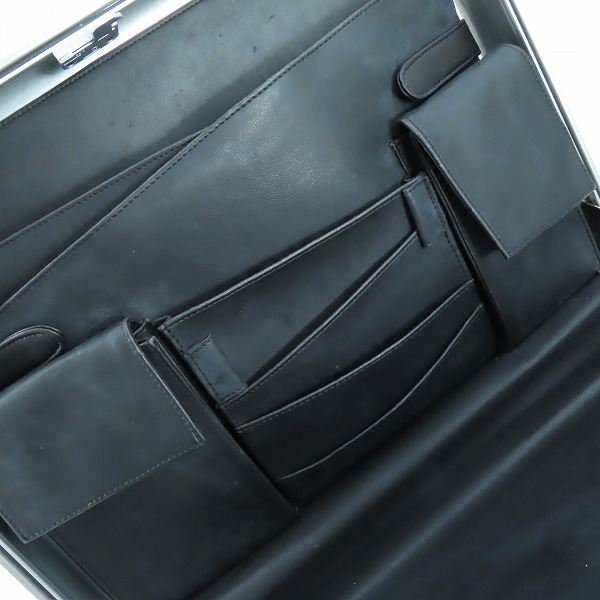 実際に弊社で買取させて頂いたZERO HALLIBURTON/ゼロハリバートン ダイヤルロック式 アタッシュケースの画像 5枚目