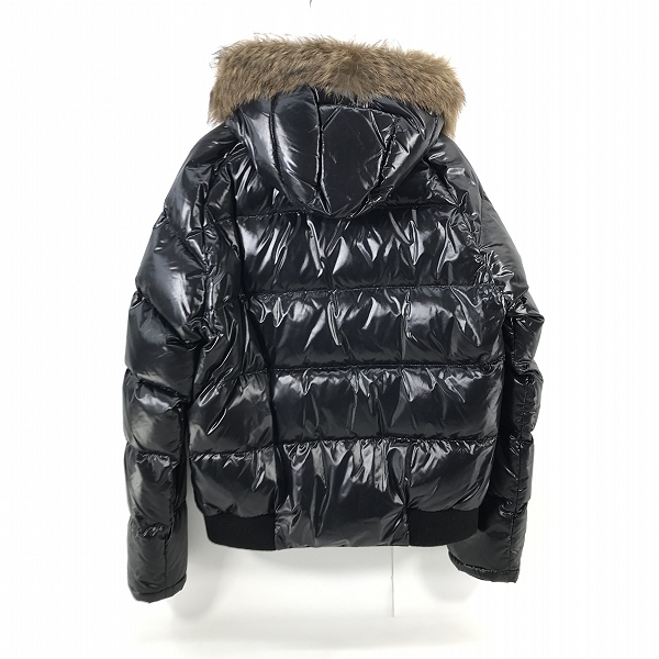 実際に弊社で買取させて頂いたMONCLER/モンクレール BULGARE ファーフード付 ダウンジャケット 41327/91/68950/4の画像 1枚目