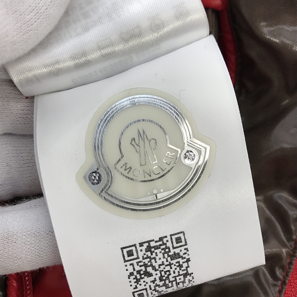 実際に弊社で買取させて頂いた【JPタグ】MONCLER/モンクレール MAYA/マヤ ダウンジャケット レッド D20914036605 68950/1の画像 6枚目