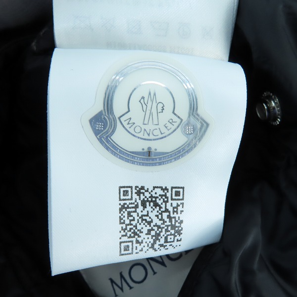 実際に弊社で買取させて頂いた【JPタグ】MONCLER/モンクレール BRESSAY GIUBBOTTO リバーシブル ダウンジャケット H10911A00008 M1601/2の画像 7枚目