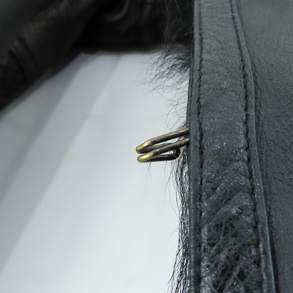 実際に弊社で買取させて頂いたRoen/ロエン パイソン 鹿革/蛇革 裏地ファー ダブル ジャケット 76132029 /48の画像 8枚目