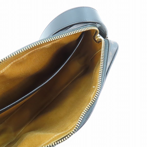 実際に弊社で買取させて頂いたCELINE/セリーヌ ミディアム メッセンジャーバッグ ショルダーバッグ ロゴプリントの画像 4枚目