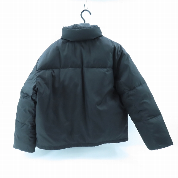 実際に弊社で買取させて頂いたPRADA/プラダ 19AW トライアングルロゴ オーバーサイズ ダウンジャケット ACU1 2019 3015 SGB167 S192 I18/Lの画像 1枚目