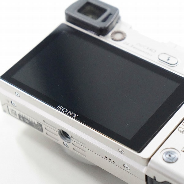 実際に弊社で買取させて頂いたSONY/ソニー α6000 ILCE-6000 ミラーレス一眼 デジタルカメラ ボディ 動作確認済みの画像 5枚目