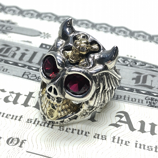 実際に弊社で買取させて頂いた【ギャラ付/1点物】BWL グラフィティマスタースカルリング ガーネットアイズ 18K Xボーンスカル w/2ダイヤアイズ/21.5号