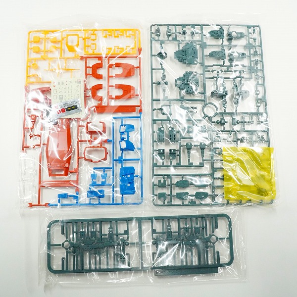 実際に弊社で買取させて頂いた【未組立】BANDAI/バンダイ 機動戦士ガンダム MG RX-78-2 ver.ONE YEAR WAR 0079 1/100 アニメーションカラーバージョンの画像 3枚目