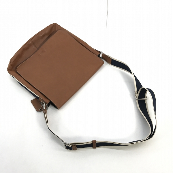 実際に弊社で買取させて頂いたCOACH/コーチ レザー ショルダー メッセンジャーバッグ F70555の画像 3枚目