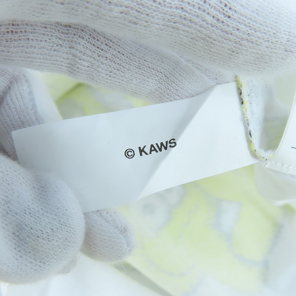 実際に弊社で買取させて頂いたCOMME des GARCONS SHIRT×KAWS/コムデギャルソンシャツ×カウズ マルチデザインプリントTシャツ FH-T005/XLの画像 4枚目