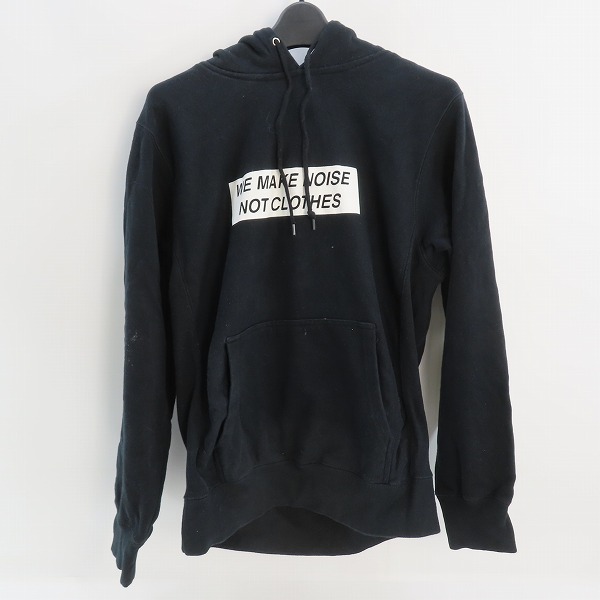実際に弊社で買取させて頂いたUNDERCOVER/アンダーカバー WE MAKE NOISE NOT CLOTHES ボックスロゴプリント プルオーバーパーカー/M