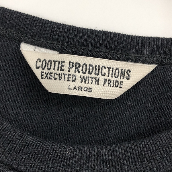 実際に弊社で買取させて頂いたCOOTIE PRODUCTIONS/クーティープロダクションズ ワンポイントロゴ/オーバーサイズ/ 半袖Tシャツ ブラック/L の画像 2枚目