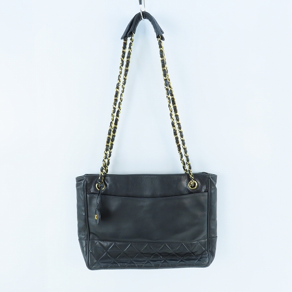 実際に弊社で買取させて頂いたCHANEL/シャネル ラムスキン チェーンショルダー 革チャーム