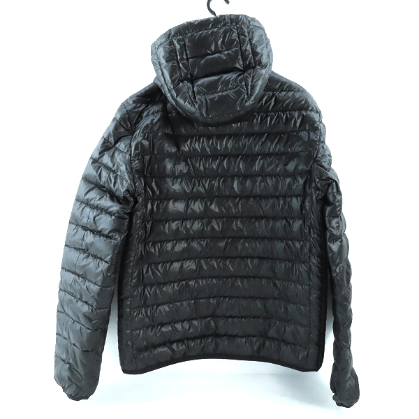 実際に弊社で買取させて頂いた【JPタグ】PRADA/プラダ 21AW 三角ロゴプレート ライトダウンジャケット  2022620 SGH032/52の画像 1枚目