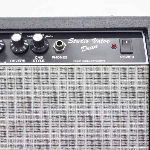 実際に弊社で買取させて頂いた★Fender/フェンダー SVD-20 Studio Valve Drive ギターアンプ コンボアンプの画像 2枚目