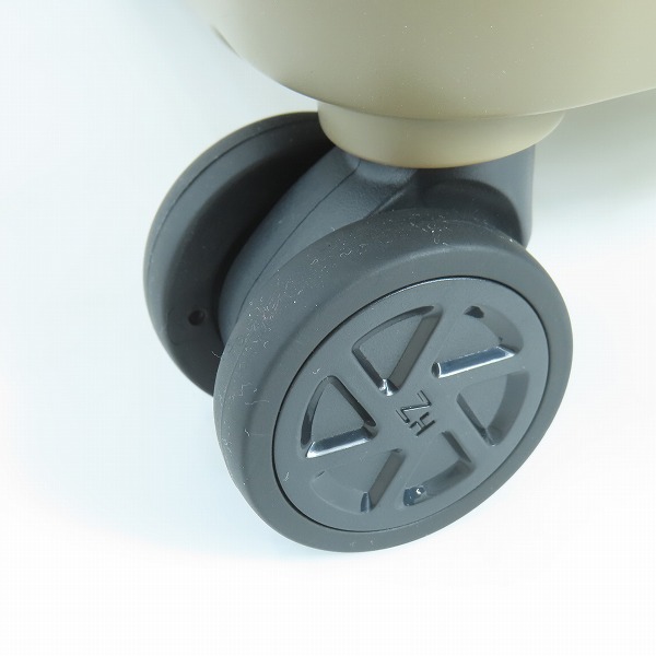 実際に弊社で買取させて頂いた【未使用】ZERO HALLIBURTON/ゼロハリバートン Continental Carry-On Travel Case キャリーケース 37L 94405の画像 7枚目