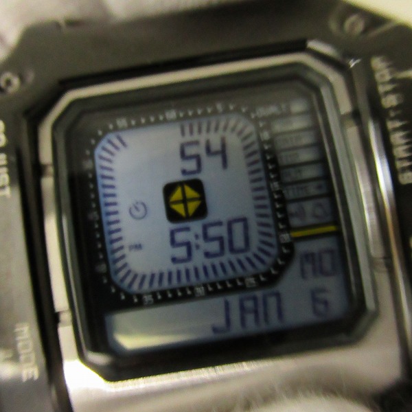 実際に弊社で買取させて頂いたSEIKO/セイコー WIRED/ワイアード 腕時計 METAL GEAR/タルギアソリッド デジボーグ 2500個限定 W865-KX00の画像 5枚目