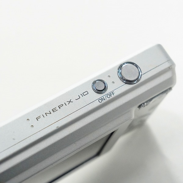 実際に弊社で買取させて頂いたFUJIFILM/富士フィルム FinePix J10 ファインピクス コンパクトデジタルカメラ 動作未確認の画像 3枚目