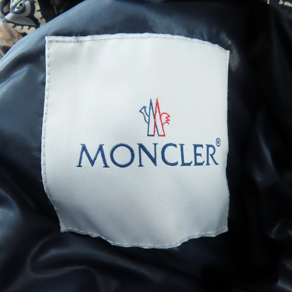 実際に弊社で買取させて頂いた【JPタグ】MONCLER/モンクレール FREVILLE リバーシブルダウンジャケット G20911A00015 68950/6の画像 4枚目