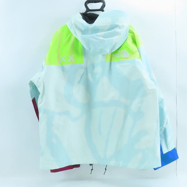 実際に弊社で買取させて頂いた【未使用】THE NORTH FACE × KAWS/ノースフェイス×カウズ マウンテンジャケット NF0A7WLW763/Lの画像 1枚目