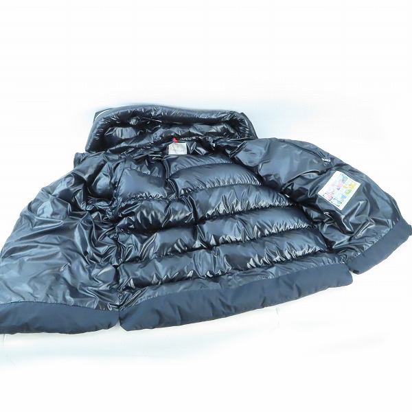 実際に弊社で買取させて頂いた【JPタグ】MONCLER/モンクレール CARDERE/カーデーレ ダウンジャケット I20911A00182/7の画像 2枚目