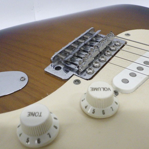 実際に弊社で買取させて頂いた★TARGET by FERNANDES/ターゲット ストラトキャスターType エレキギター ソフトケース付の画像 6枚目