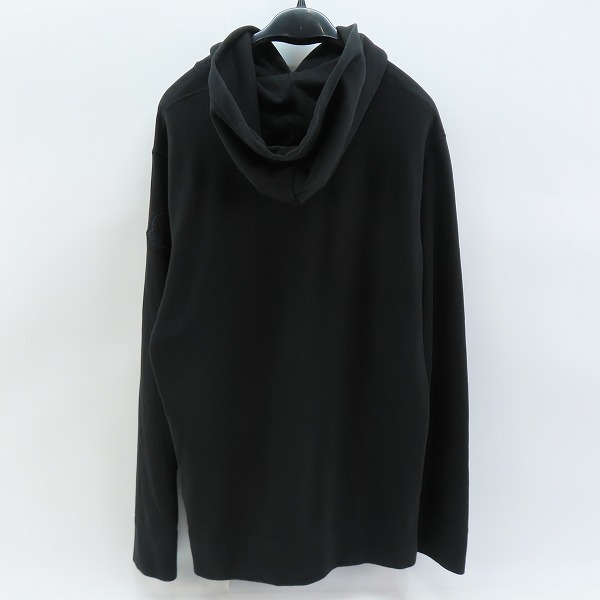 実際に弊社で買取させて頂いたMONCLER/モンクレール MAGLIA CON CAPPUCCIO ラインストーンパーカー G20928G00013/2の画像 1枚目