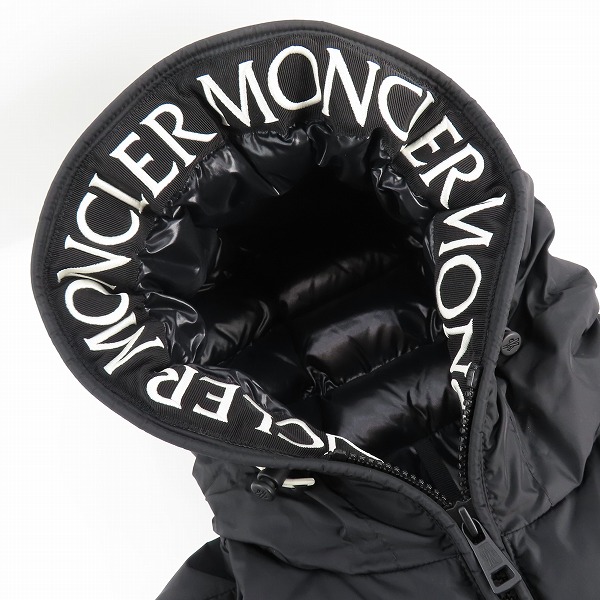 実際に弊社で買取させて頂いた【JPタグ】MONCLER/モンクレール MONTCLA GIUBBOTTO/モンクラー ダウンジャケット F20911B56900 C0300/1の画像 4枚目