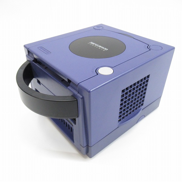 実際に弊社で買取させて頂いた【ジャンク】任天堂 Nintendo GAMECUBE/ニンテンドーゲームキューブ 本体 DOL-001の画像 4枚目