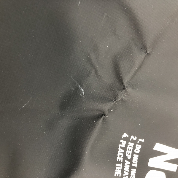 実際に弊社で買取させて頂いたNEIGHBORHOOD/ネイバーフッド  ID.TARP/P-BAG 防水 タープバッグ 191HTNH-CG01の画像 6枚目