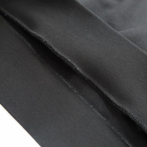 実際に弊社で買取させて頂いた【JPタグ】MONCLER/モンクレール 19SS MAGLIA シリコンロゴ スウェット プルオーバー パーカー ブラック/Mの画像 8枚目