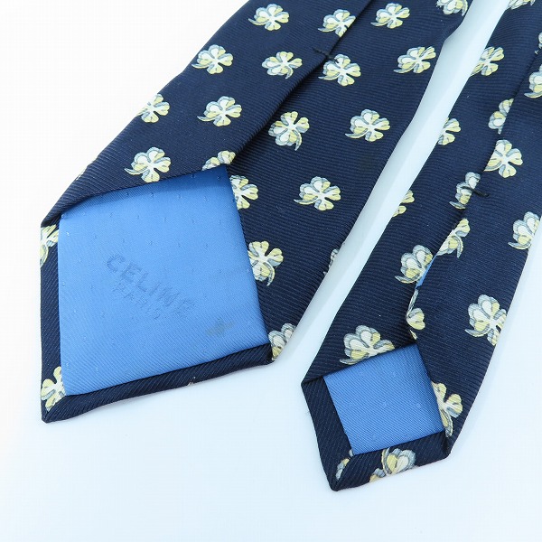 実際に弊社で買取させて頂いたCELINE/セリーヌ 四つ葉クローバー 総柄 シルク ネクタイの画像 3枚目