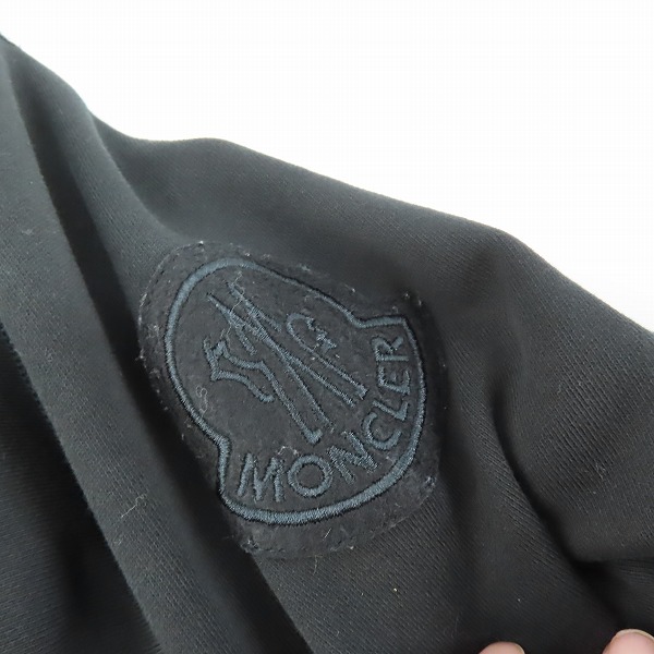 実際に弊社で買取させて頂いたMONCLER/モンクレール MAGLIA CON CAPPUCCIO ラインストーンパーカー G20928G00013/2の画像 8枚目