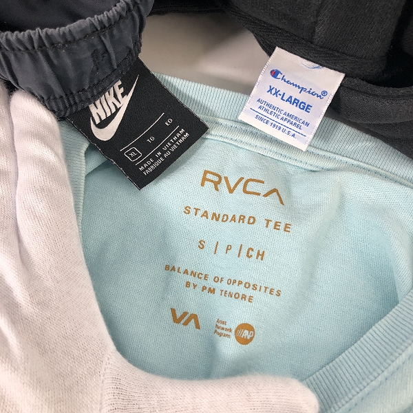 実際に弊社で買取させて頂いた【おまとめ】Nike/ナイキ champion/チャンピオン 等 パーカー/Tシャツ の画像 2枚目