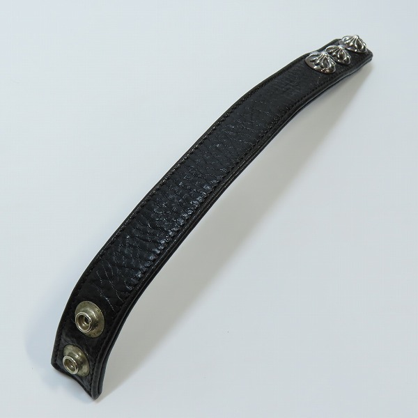 実際に弊社で買取させて頂いた【インボイス原本】CHROME HEARTS/クロムハーツ 3ボタン2スナップ レザー ブレスレット クロスボタンの画像 6枚目