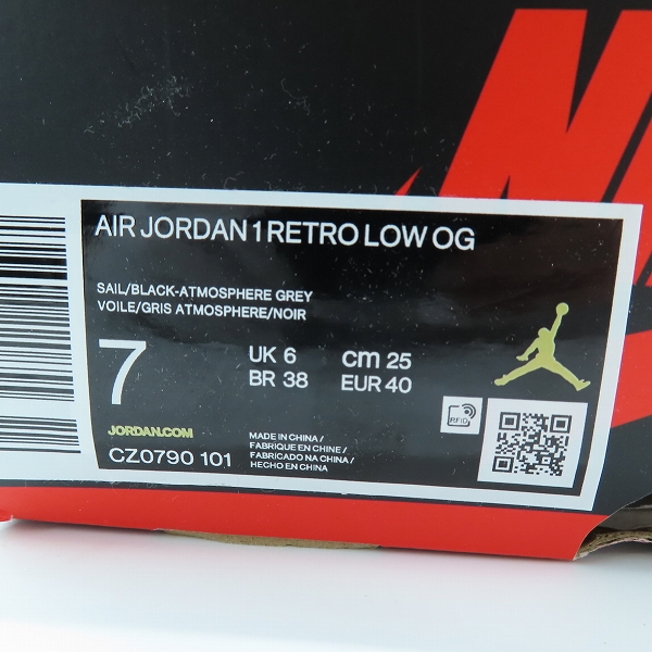 実際に弊社で買取させて頂いたNIKE/ナイキ AIR JORDAN 1 RETRO LOW OG/エアジョーダン1 レトロ ロー アトモスフィアグレー CZ0790-101/25の画像 9枚目