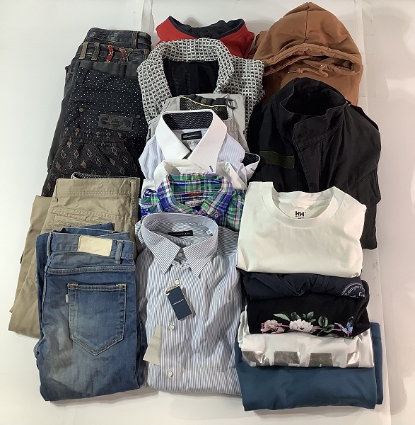 実際に弊社で買取させて頂いた【おまとめ】アバハウス/シップス/トゥモローランド 等 長袖Tシャツ/長袖シャツ/パンツ 他