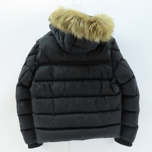 実際に弊社で買取させて頂いた【JPタグ】MONCLER/モンクレール MARQUE/マルク ダウンジャケット E20914137825 53227/3の画像 1枚目