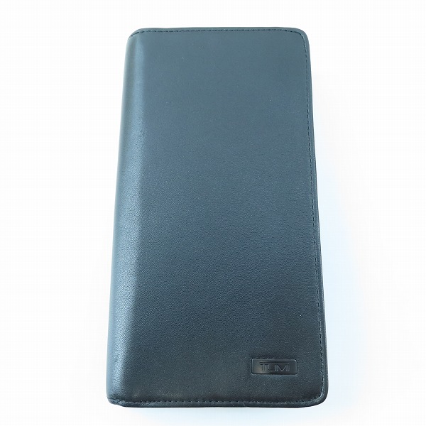 実際に弊社で買取させて頂いたTUMI/トゥミ ロゴメタルプレート ラウンドジップ 長財布/ロングウォレット