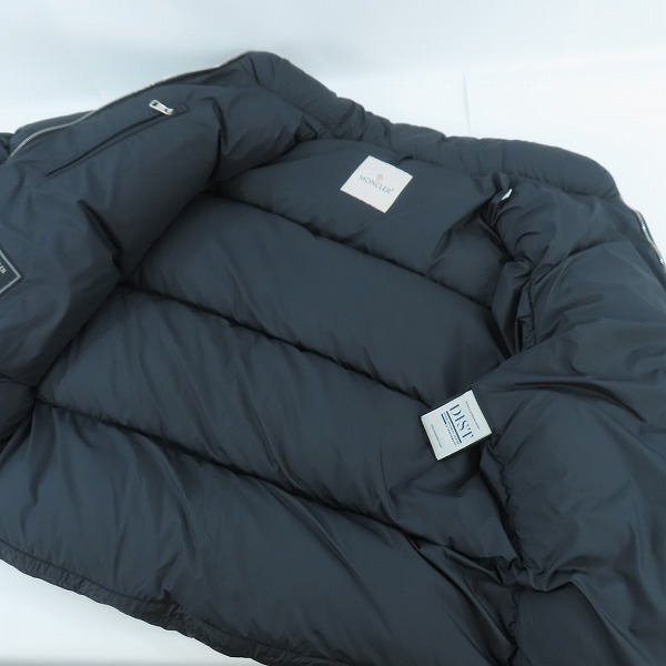 実際に弊社で買取させて頂いた【JPタグ】Moncler/モンクレール BESBRE GIUBBOTTO JACKET ダウンジャケット I20911A00092 549SK /4の画像 7枚目