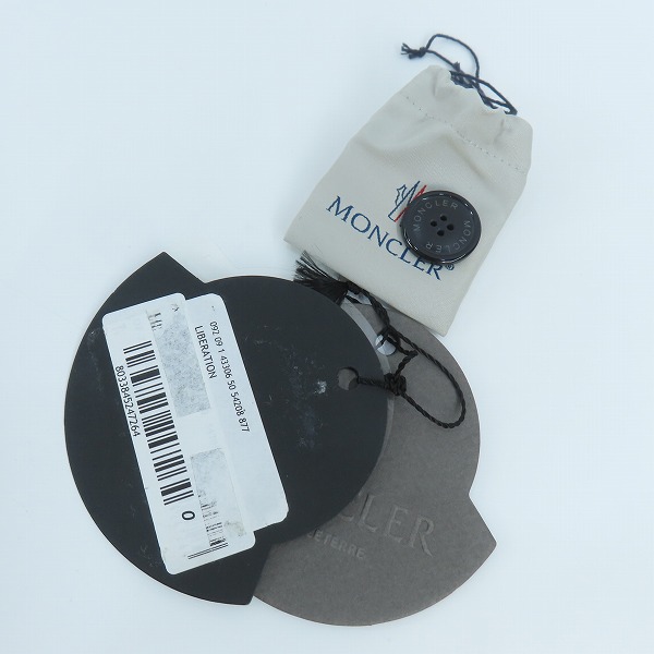 実際に弊社で買取させて頂いたMONCLER/モンクレール LIBERATION/ダウンベスト 43306/50/54208/0の画像 9枚目
