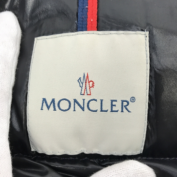 実際に弊社で買取させて頂いたMONCLER/モンクレール EVEREST/エベレスト ダウンジャケット 41310/60/58950/0の画像 2枚目
