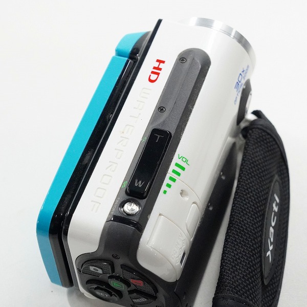 実際に弊社で買取させて頂いたSANYO/サンヨー Xacti DMX-WH1E デジタル ビデオカメラ 動作未確認の画像 4枚目