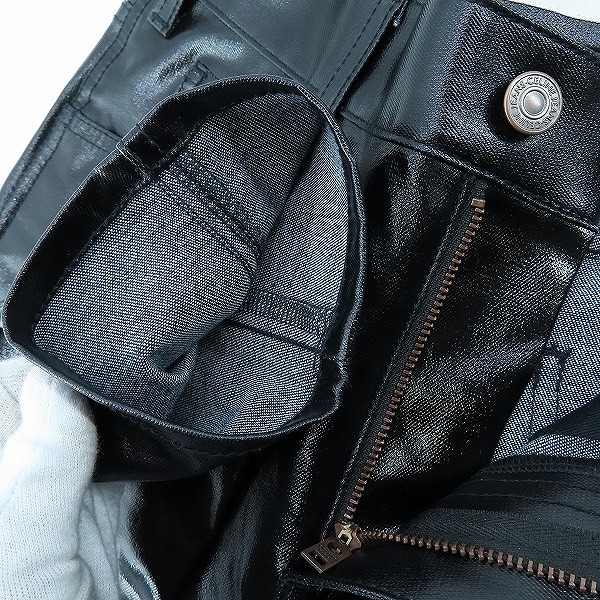 実際に弊社で買取させて頂いた【未使用】CELINE/セリーヌ ミッドウエストストレッチデニムパンツ PVCコーティングデニムパンツ 2N012361E/26の画像 5枚目