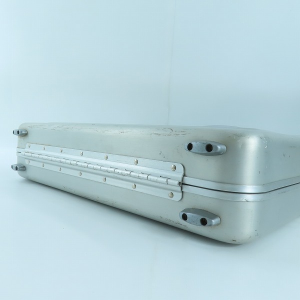 実際に弊社で買取させて頂いたZERO HALLIBURTON/ゼロハリバートン ダイヤルロック式 アタッシュケースの画像 2枚目