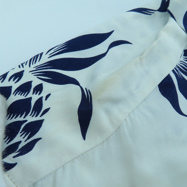 実際に弊社で買取させて頂いたDuke Kahanamoku/デューク カハナモク SPECIAL EDITTION DUKE'S PINEAPPLE 半袖アロハシャツ DK36201/XLの画像 5枚目